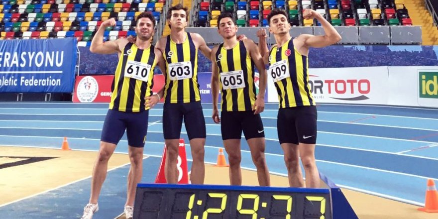 4X200 METREDE U20 REKORU
