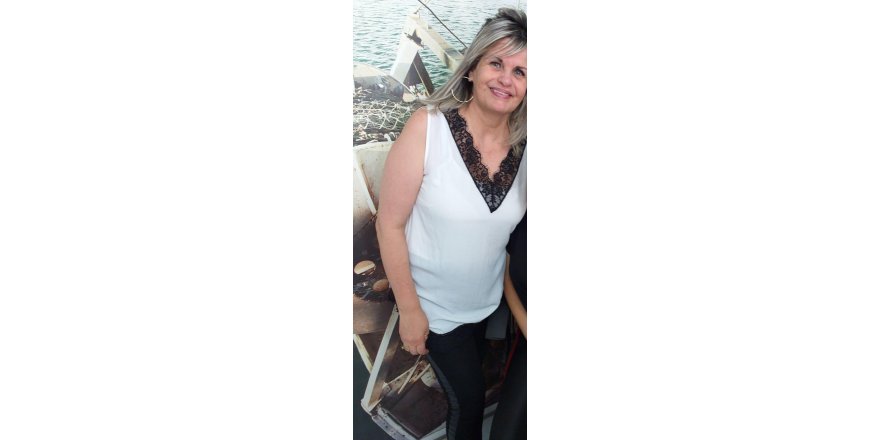 EK FOTOĞRAF//BAHÇELİEVLER'DE CİNAYET... KARISINI BIÇAKLA ÖLDÜRÜP POLİSE TESLİM OLDU