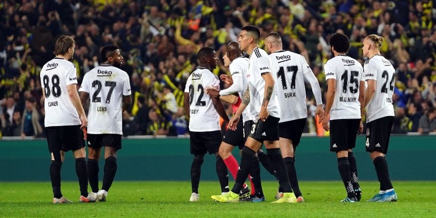 Lens Cezalı Duruma Düştü