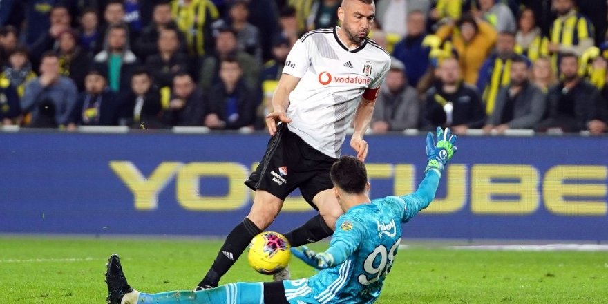 Burak’tan Alper’e: “Oyuna Gir Öyle Konuş”