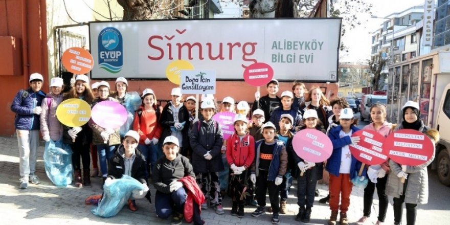 Çocuk Meclisi Üyeleri Çevre Temizliği Yaptı