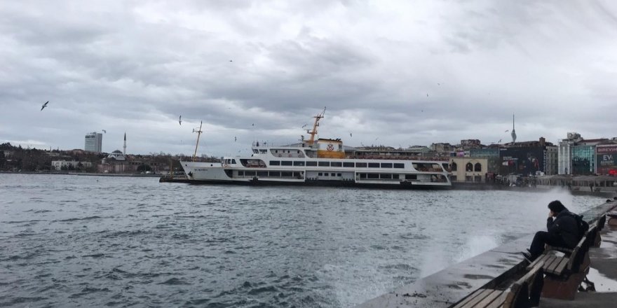 İstanbul’da Lodos Etkisini Sürdürüyor