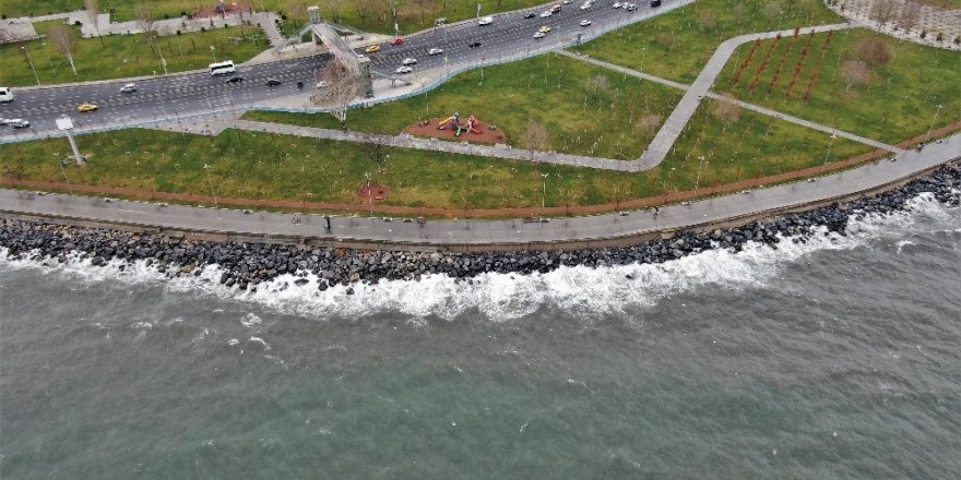 Dev Dalgalar Havadan Görüntülendi