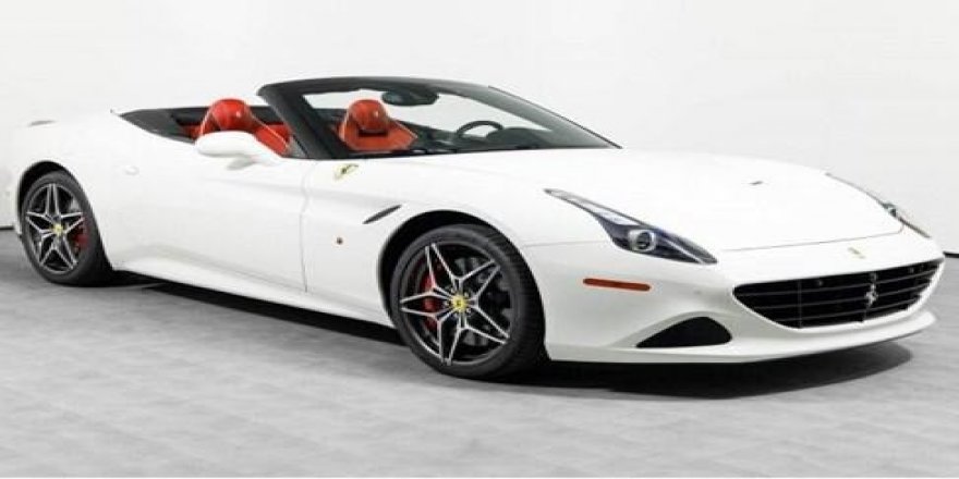 İcradan Satılık Üstü Açılır Ferrari