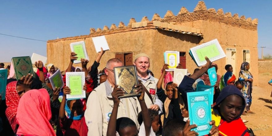 İhlas Vakfı Afrika’da Su Kuyusu Açmaya Devam Ediyor