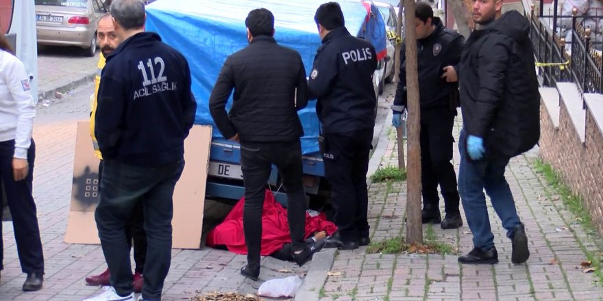 GÜNGÖREN'DE SOKAKTA CESET BULUNDU