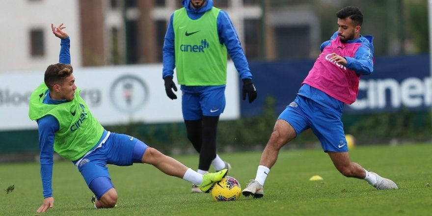 Kasımpaşa, Başakşehir Maçı Hazırlıklarını Sürdürdü