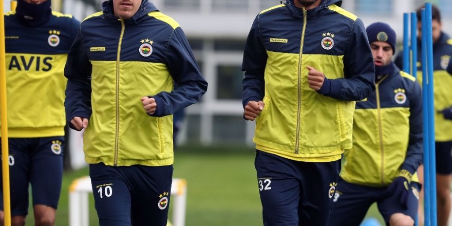 Fenerbahçe’de Çaykur Rizespor Maçı Hazırlıkları Sürüyor