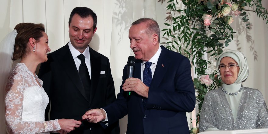 ERDOĞAN BAKAN AKAR'IN OĞLUNUN NİKAHINDA ŞAHİTLİK YAPTI