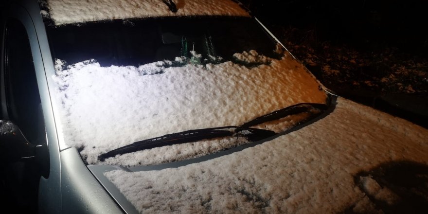 MALTEPE'DE SULU KAR ETKİLİ OLUYOR