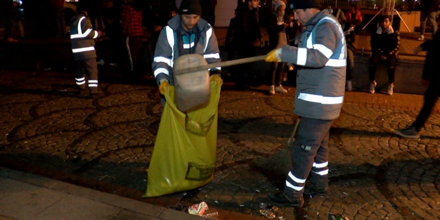 ORTAKÖY'DE KUTLAMALARIN ARDINDAN TEMİZLİK ÇALIŞMASI YAPILDI 