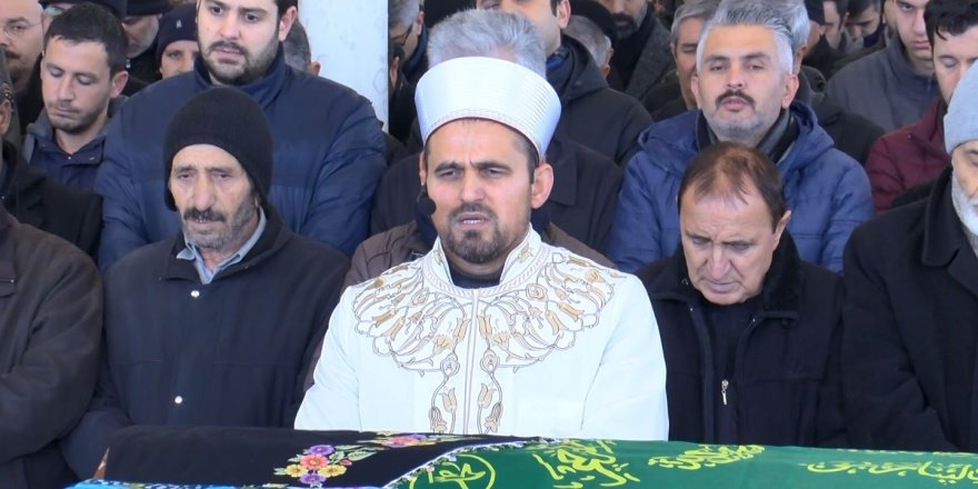 ANKARA'DA OTOMOBİLİN ÇARPMASI SONUCU ÖLEN 2 KADIN TOPRAĞA VERİLDİ