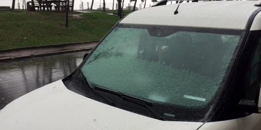 İstanbul’da Dolu Yağışı Etkili Oldu