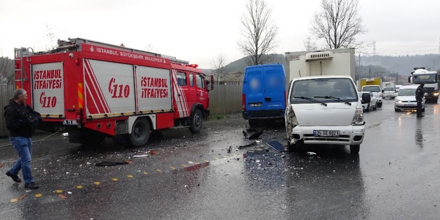Sarıyer’de Zincirleme Trafik Kazası: 3 Yaralı