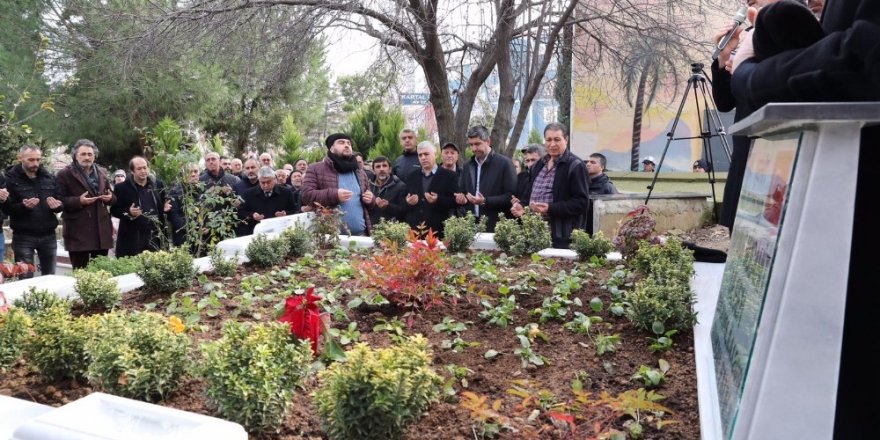 Şehit Asker Mahmut Mücahit Ülgen, Mezarının Başında Dualarla Anıldı