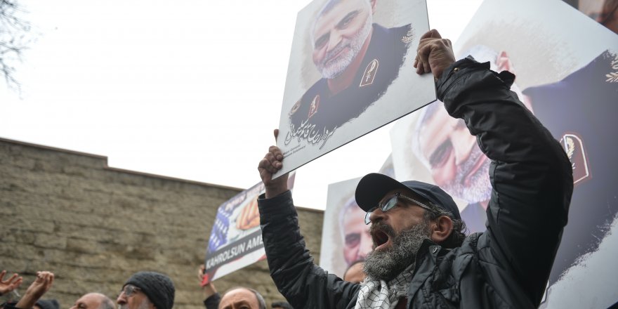 İSTANBUL'DA, KASIM SÜLEYMANİ'NİN ÖLDÜRÜLMESİ PROTESTO EDİLDİ