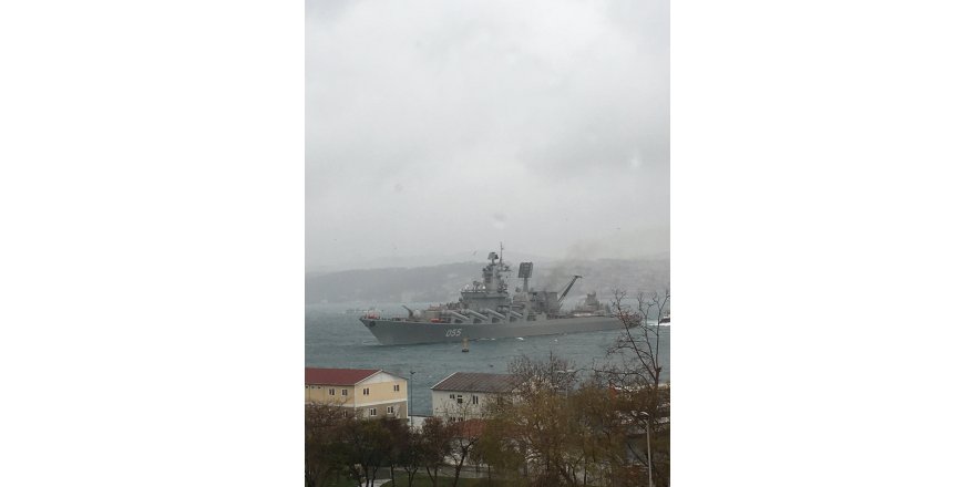 RUS SAVAŞ GEMİSİ KABATAŞ'A YANAŞIRKEN SÜRÜKLENDİ (1)