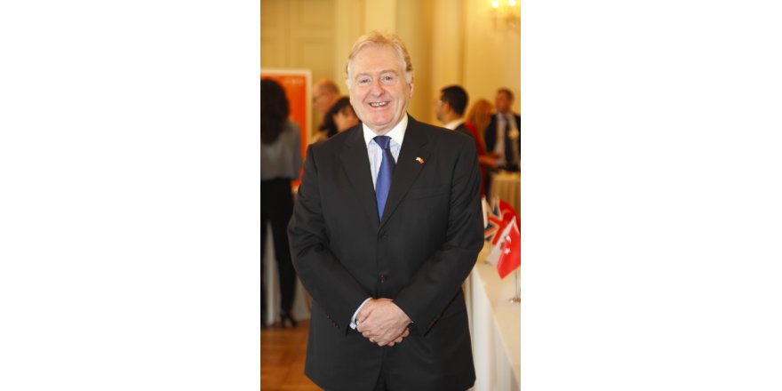 BCCT BAŞKANI CHRİS GAUNT’A BRİTANYA İMPARATORLUĞU NİŞANI