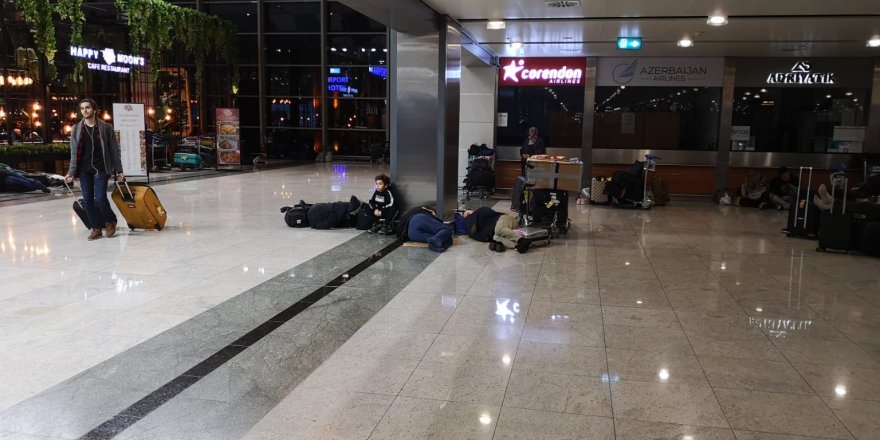 SABİHA GÖKÇEN HAVALİMANI'NDA YOĞUNLUK AZALDI