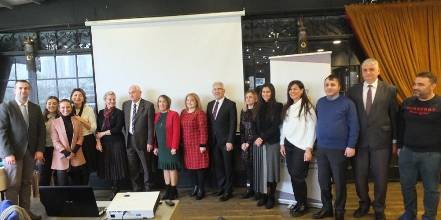 Ataşehir’in Muhtarları, Sıfırlıyor Atıkları