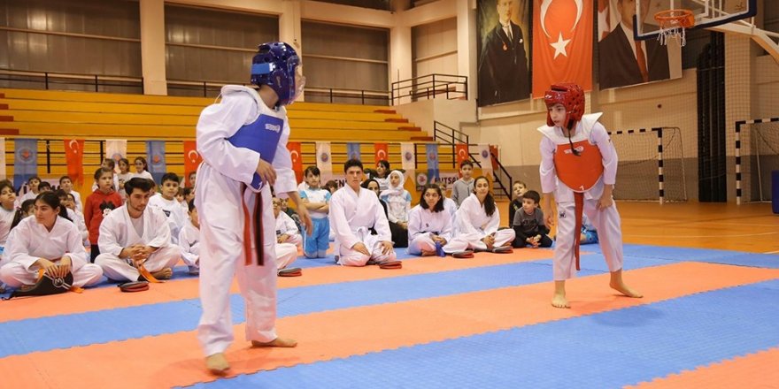 Kâğıthane’de 200’e Yakın Çocuk Kuşak Atladı