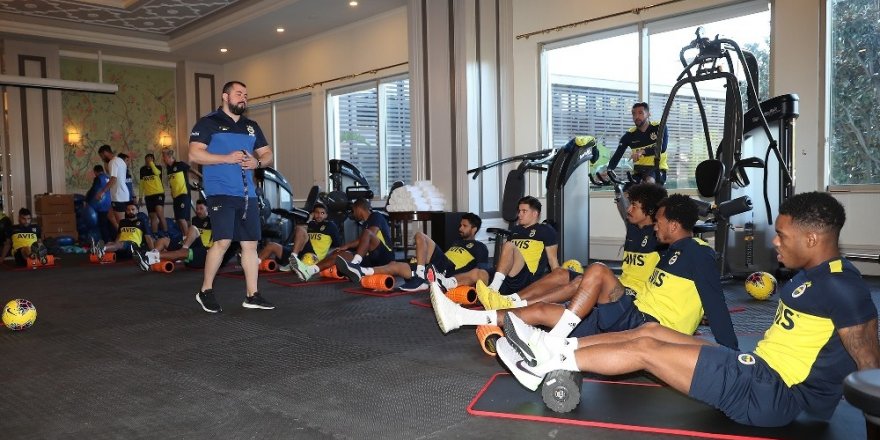 Fenerbahçe’de Simon Falette İlk Antrenmanına Çıktı