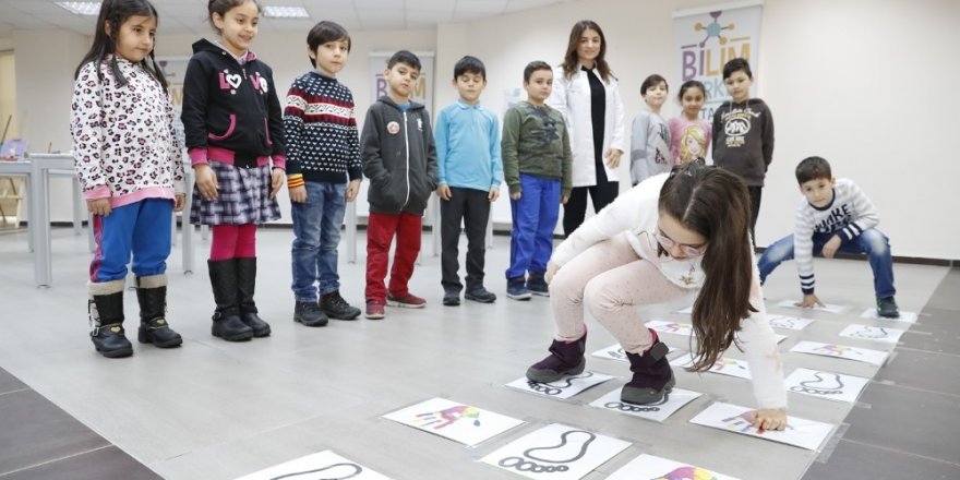 Sultangazili Çocuklar Deyim Ve Sözcükleri Resme Döktü