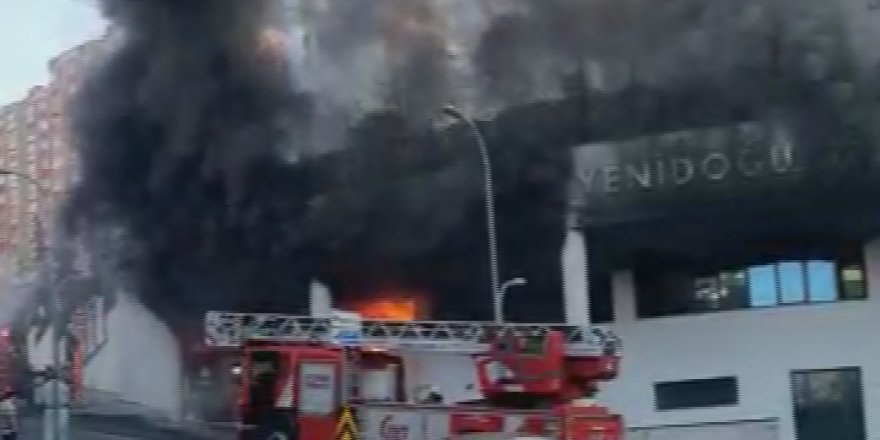 BAŞAKŞEHİR'DE YANGIN PANİĞİ (1)