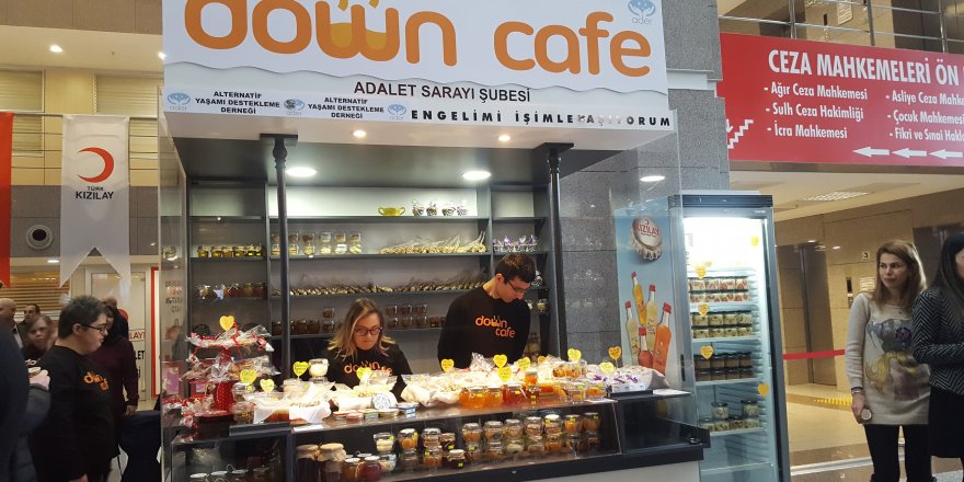 İSTANBUL ADALET SARAYI'NDA 'DOWN CAFE' AÇILDI