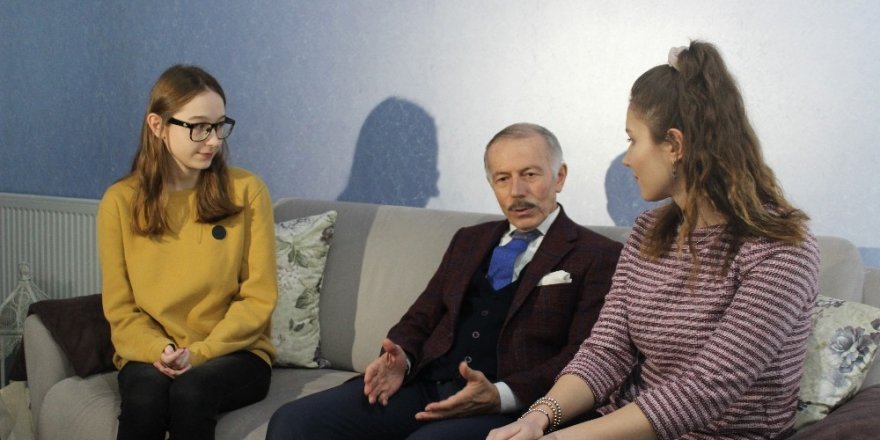 İki Kardeş 1 Yılda 15 Çuval Atık Pet Şişe Topladı