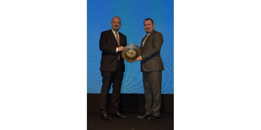 SABİHA GÖKÇEN HAVALİMANI'NA İKİ ÖDÜL