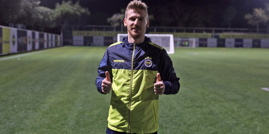 SERDAR AZİZ: İKİ KUPAYI DA KAZANMAK CAMİAMIZI ÇOK MUTLU EDECEK