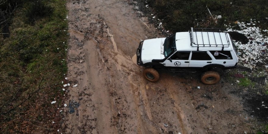 Baba Yadigarı 1996 Model Aracını Off-road Cipine Çevirdi, Görenler Şaşkına Döndü