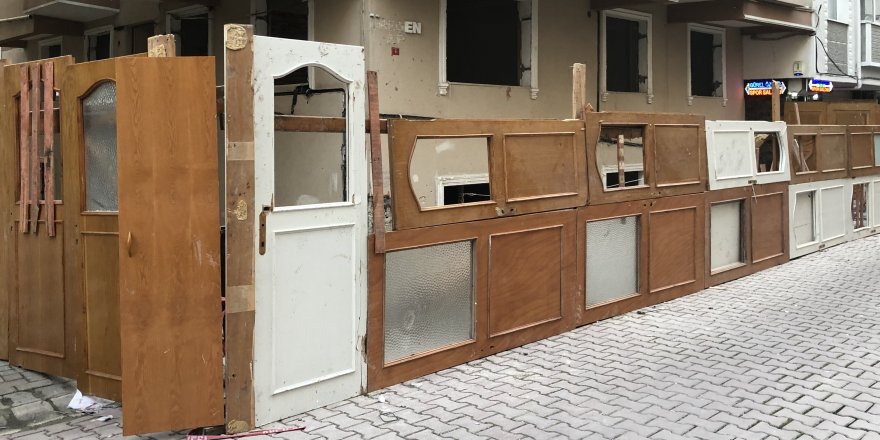 AVCILAR'DA YIKILACAK BİNAYA YİNE 'KAPILI ÖNLEM'