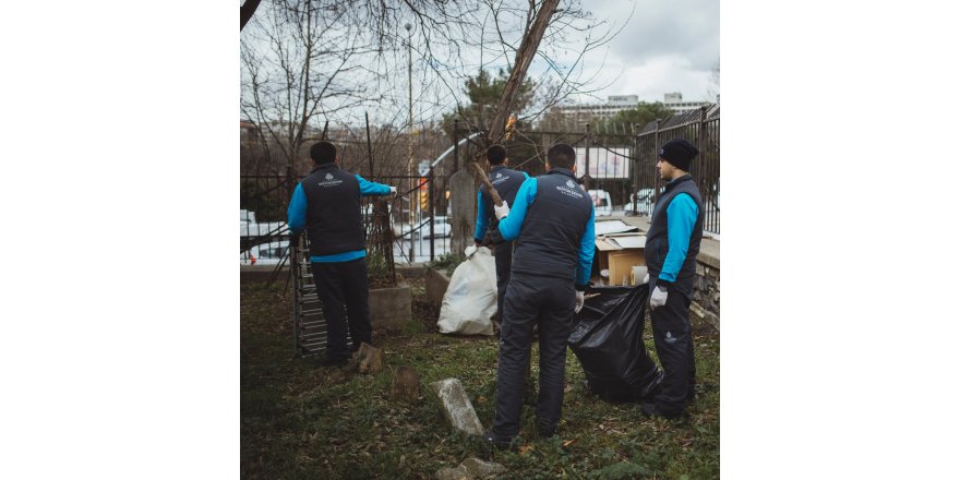 TARİHİ MAÇKA MEZARLIĞI TEMİZLENDİ