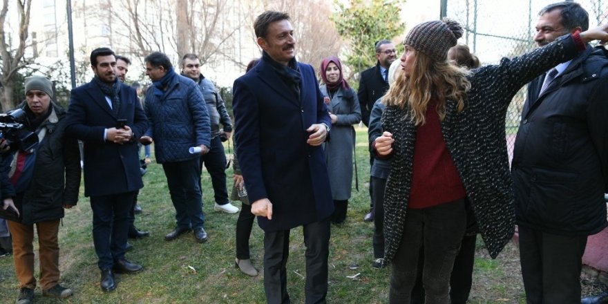 Sokak Hayvanlarına Yuva Ve Mama Kabı Desteği