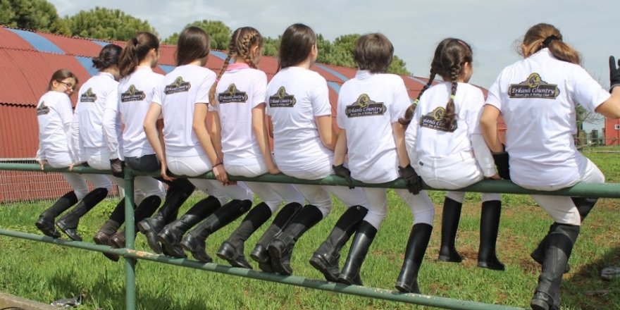 Doğa İçinde Konaklamalı Binicilik Eğitimi