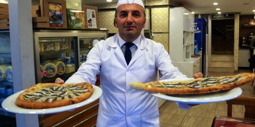 Hamsi, Pide İle Buluştu