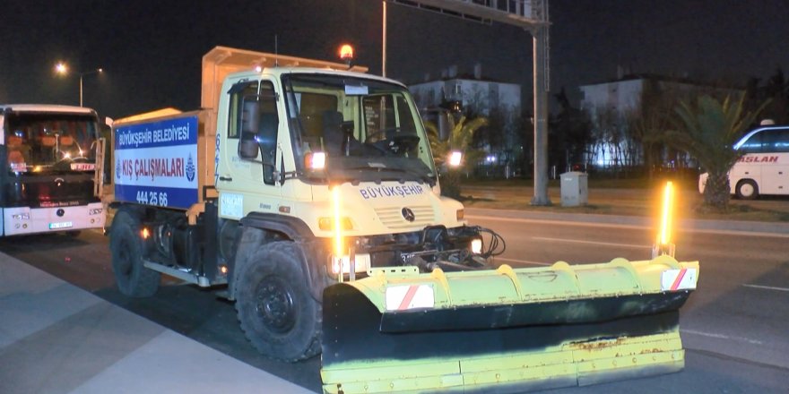 İSTANBUL KAR YAĞIŞINI TETİKTE BEKLİYOR