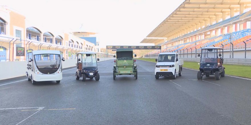 BAKAN VARANK, YERLİ ÜRETİM ELEKTRİKLİ FAYTONU TEST ETTİ