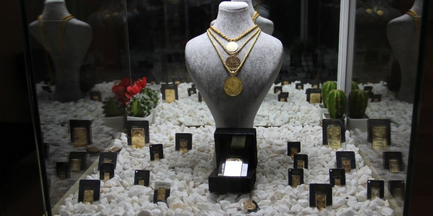 "Altın Bu Yıl İçinde 320 Tl Bandını Görebilir"