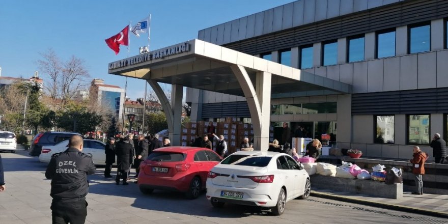 Depremde Yuvasız Kalan Köpek, Kadıköy’de Yeni Yuvasına Kavuşacak