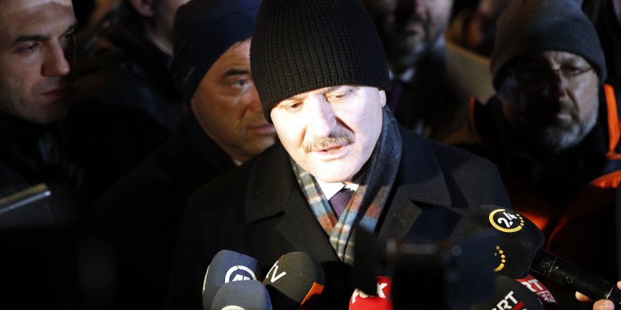 BAKANLAR SOYLU, KOCA VE KURUM, DEPREM BÖLGESİNDE AÇIKLAMADA BULUNDU (3)