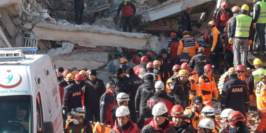 SÜRSÜRÜ'DE, 38'İNCİ SAATTE 3 KİŞİNİN CANSIZ BEDENİNE ULAŞILDI