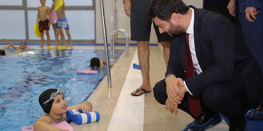 Kağıthane’de Herkes Yüzme Öğrenecek