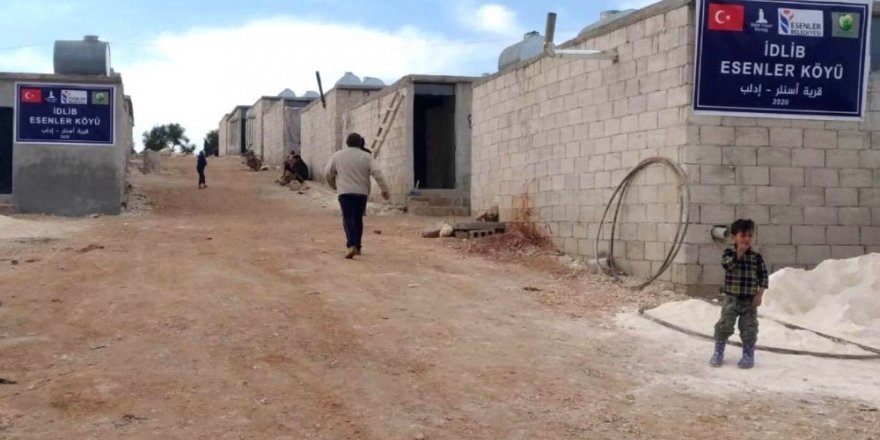 İdlib Esenler Köyüne 300 Briket Ev