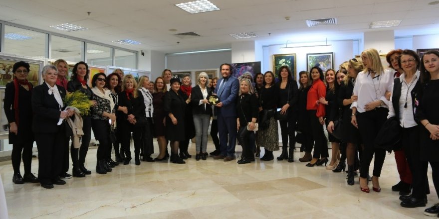 Maltepeli Kadın Ressamlardan Karma Sergi