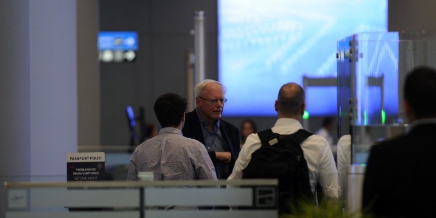 Abd Suriye Özel Temsilcisi James Jeffrey Vıp Yerine Yolcu Terminalini Kullandı