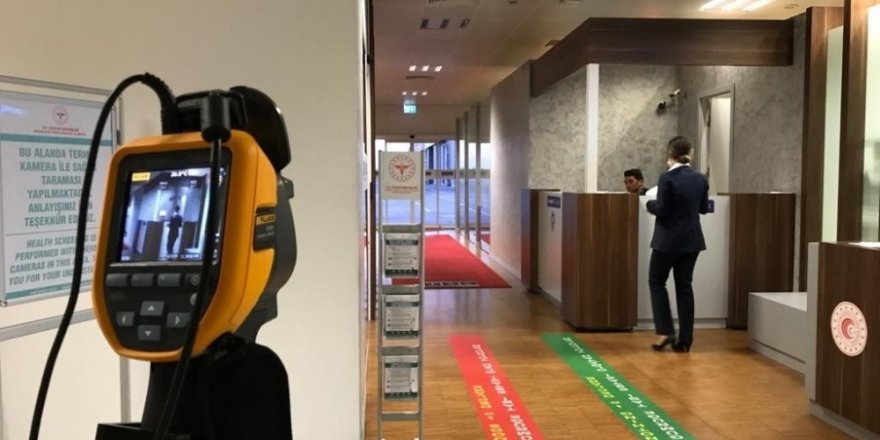 Türkiye’deki Tüm Havalimanları Korona Virüs Karşı Dezenfekte Ediliyor