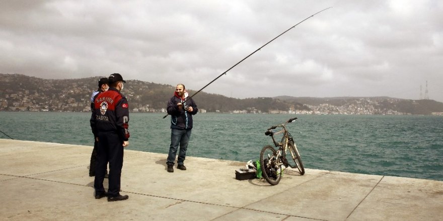 ‘Evde Kal’ Uyarılarına Direnen Balıkçılar Pes Dedirtti